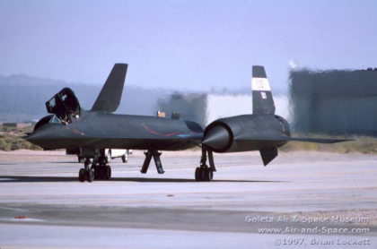 61-7956 SR-71B N831NA left front canopies open l